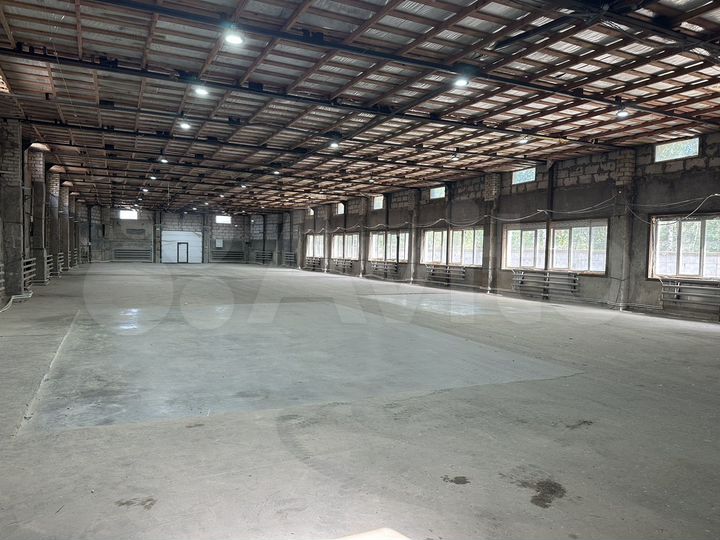 Склад, 890 м²