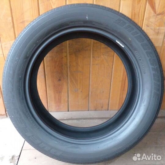 Bridgestone Dueler H/L 33 235/55 R19