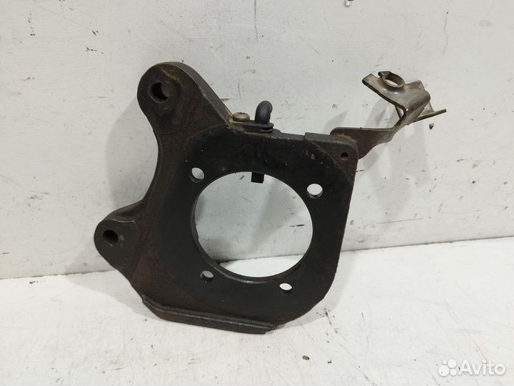 Скоба суппорта заднего правого Cruze 2009-2016