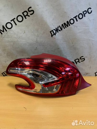 Фонарь задний левый Пежо 208 хэтчбек