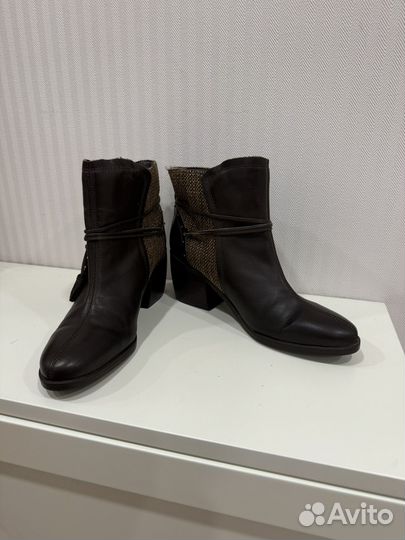 Полусапоги женские казаки кожаные 40 р