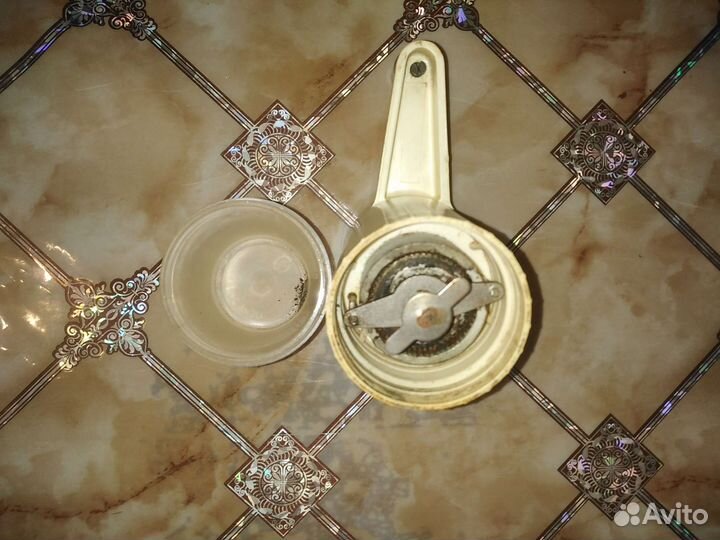 Кофемолка ручная СССР