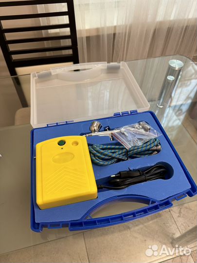 Аэрограф с компрессором для моделирования