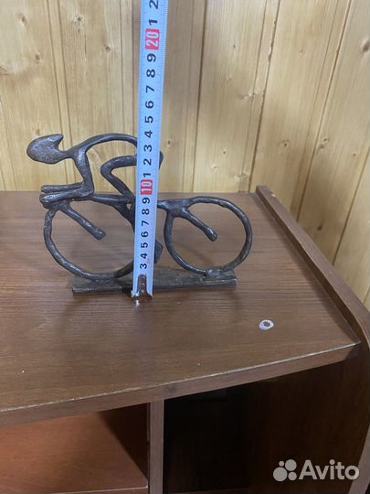 Статуэтка велосипедист