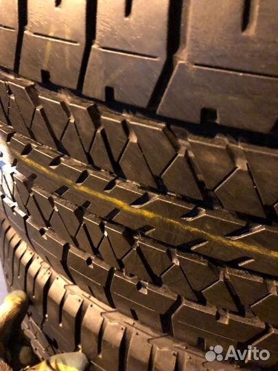 Bridgestone Dueler H/T 684II 275/50 R22