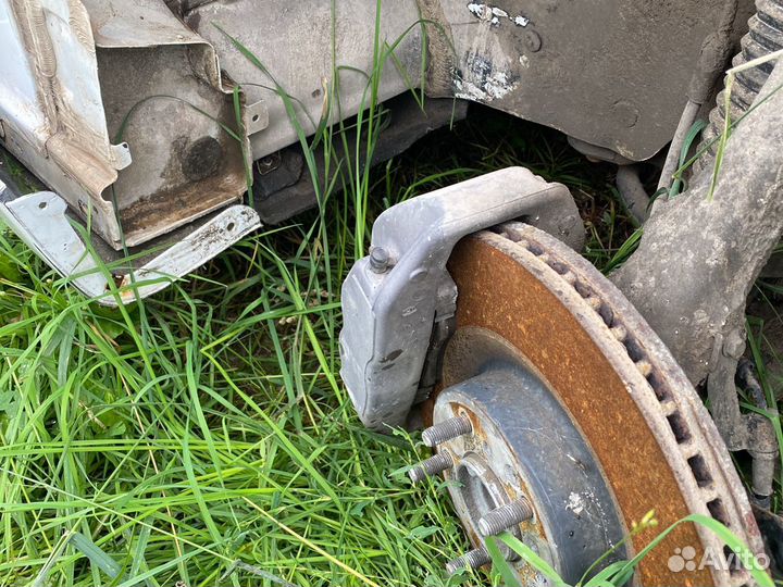 Kia Quaris Суппорт