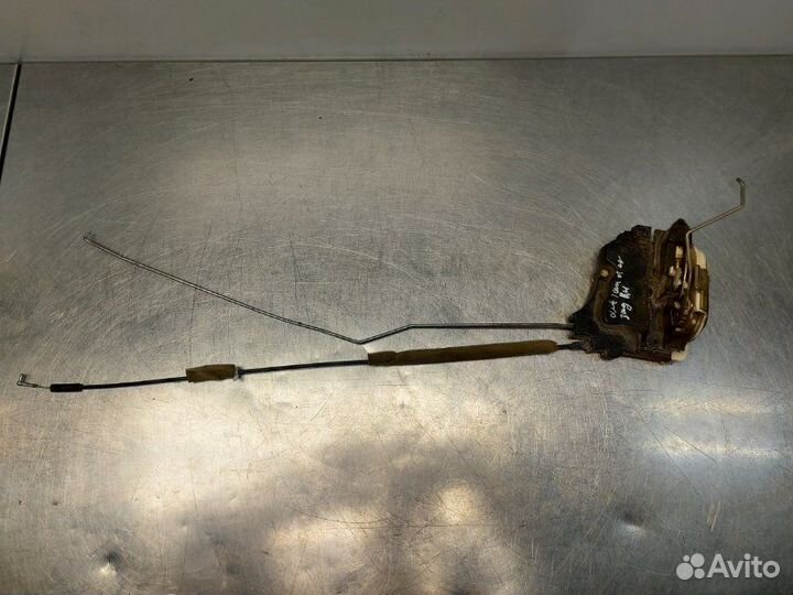 Замок двери задний правый Mitsubishi Outlander