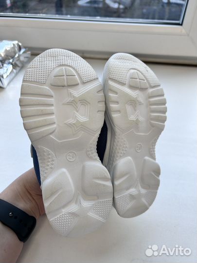 Кроссовки Томби 26