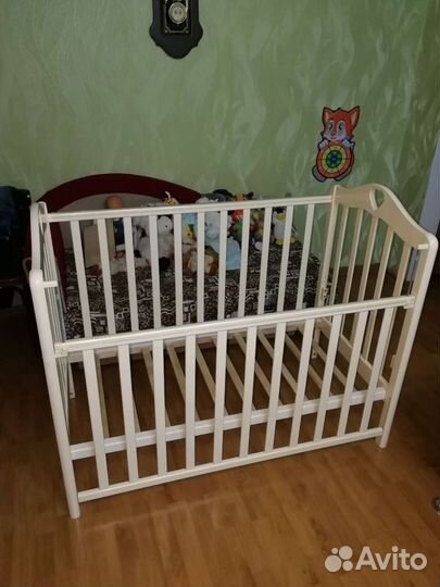 Детская кроватка с маятником + матрас