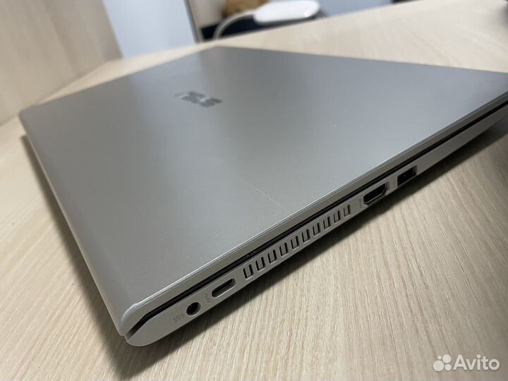 Ноутбук asus F509F