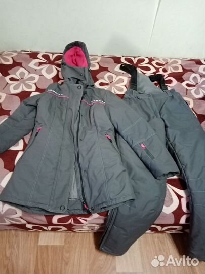 Костюм горнолыжный женский