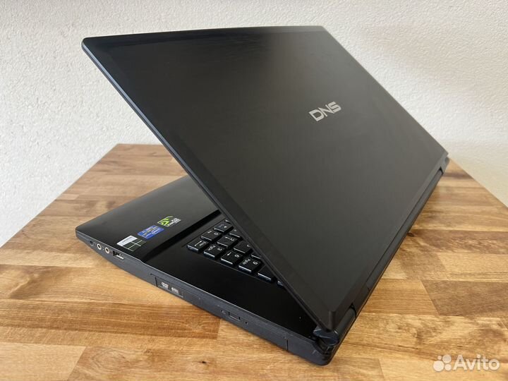 8 ядер Core i7-3630QM 12Gb 17.3 SSD256+750Gb GT650