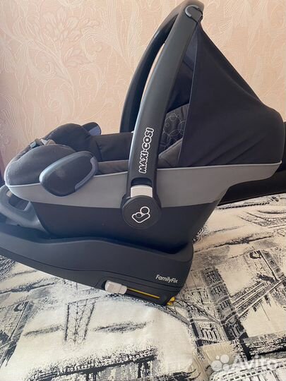 Автолюлька maxi cosi с базой isofix