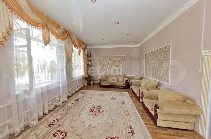 Коттедж 279,8 м² на участке 7,9 сот.