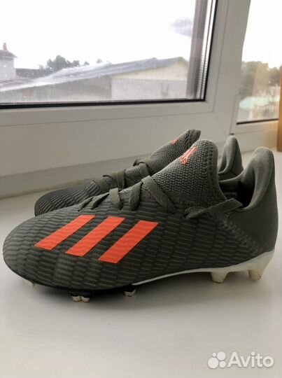 Бутсы adidas оригинал, новые 30 размер