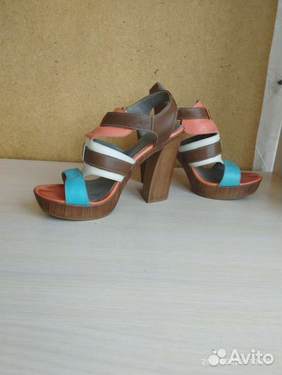Босоножки женские 36 размер