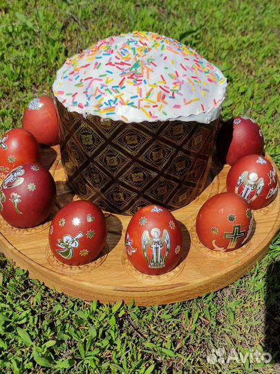 Дубовая подставка для кулича и яиц