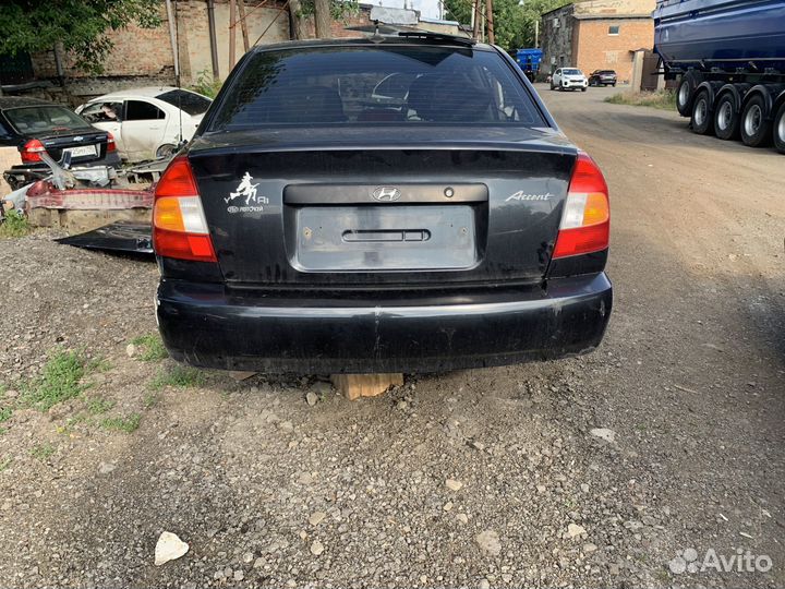 Крышка багажника hyundai accent идеал