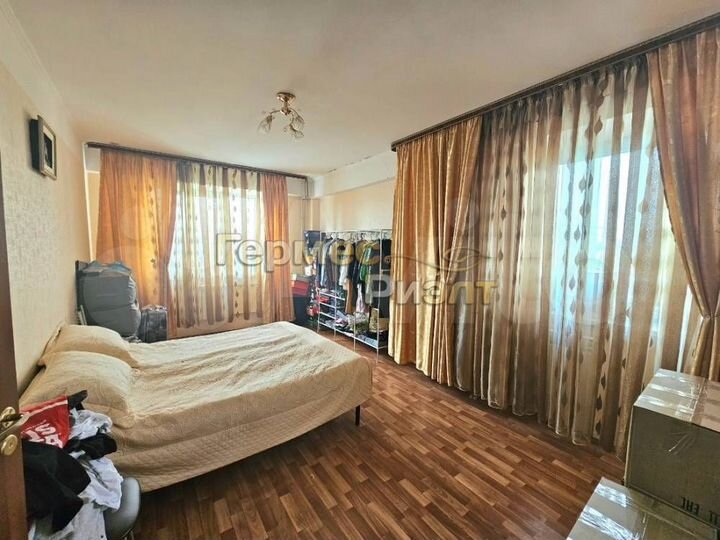 3-к. квартира, 87 м², 9/12 эт.