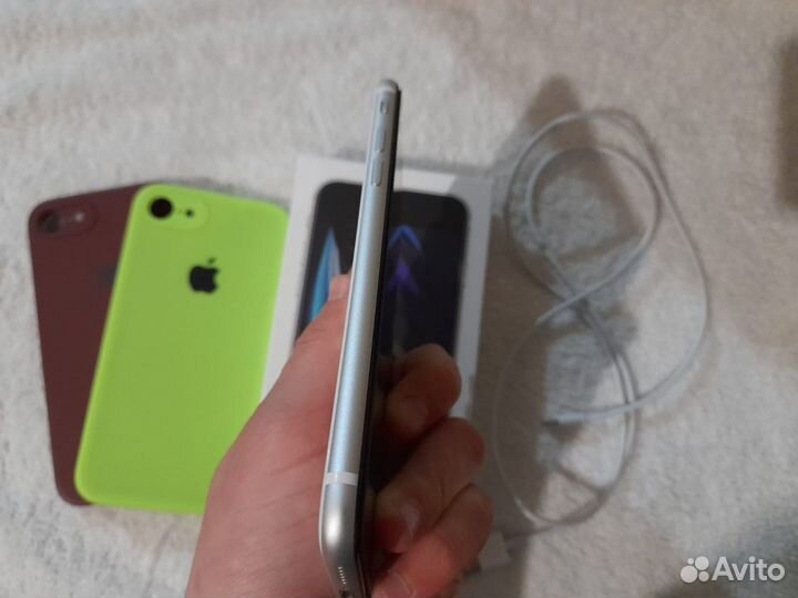 iPhone SE (2020), 128 ГБ