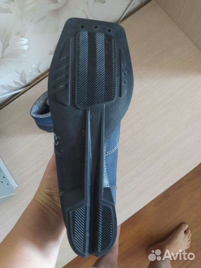 Новые лыжные ботинки, р. 38