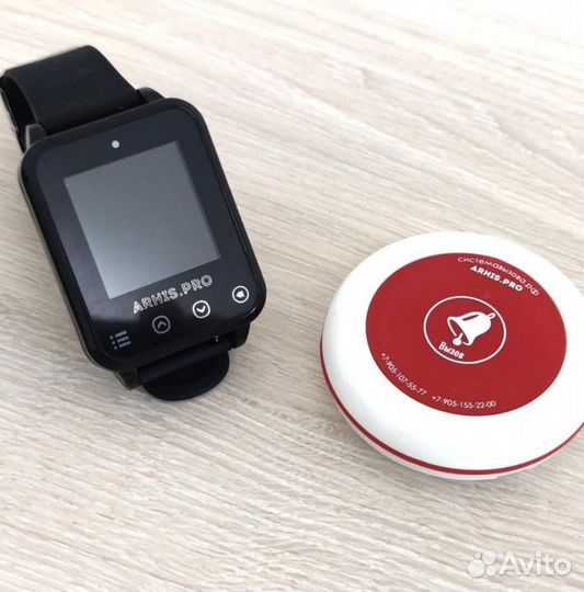 Кнопка вызова персонала и часы в салон красоты