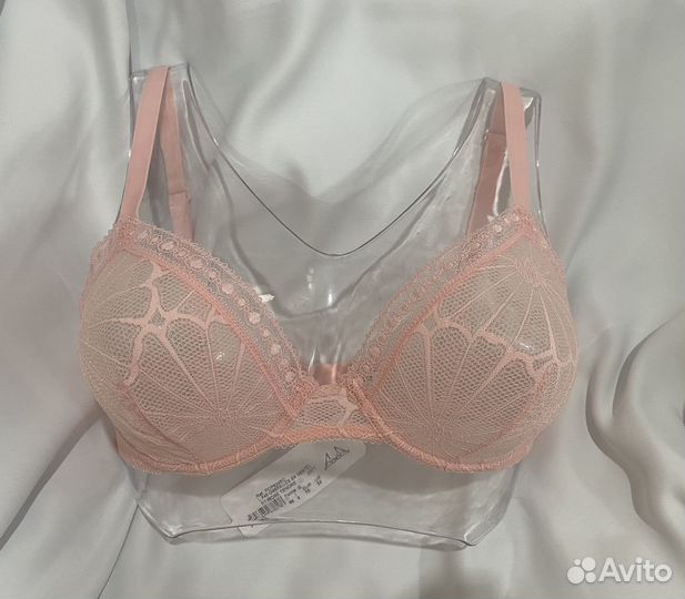 Бюстгальтеры lise Charmel epure 75C, 70C, 70B