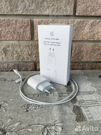 Быстрая зарядка iPhone 20w с lighting