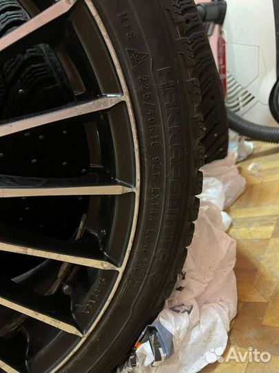 Nokian Tyres Hakkapeliitta 8 225/40 R18 92T