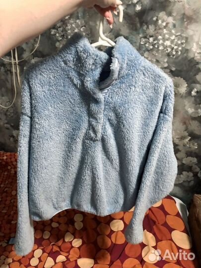 Пушистая кофта женская L