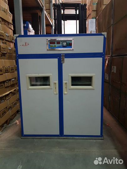 Инкубатор для яиц Умница/Фермер