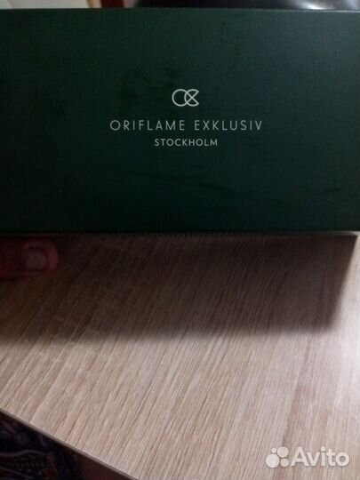 Солнцезащитные очки женские брендовые