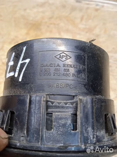 Дефлектор воздушный Renault Logan