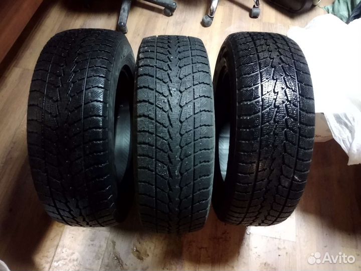 Toyo Winter Tranpath S1 215/65 R16