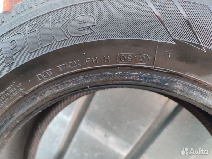 Hankook Winter I'Pike 225/65 R15 94T