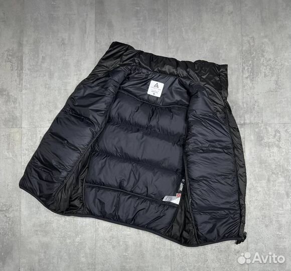 Жилетка Nike acg