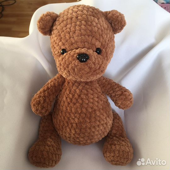 Мишка плюшевый вязаный
