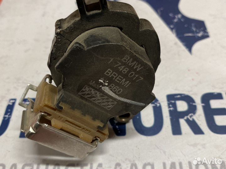 Катушка зажигания BMW 12131748017