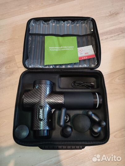 Перкуссионный массажер массажный пистолет В Кейсе