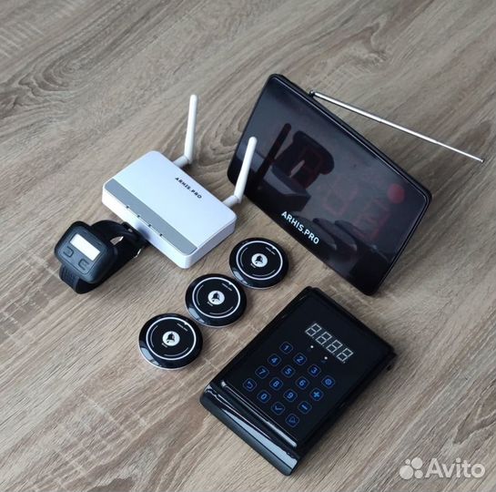 Кнопка вызова официанта комплект с часами и табло