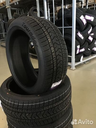 Tourador Winter Pro TSU1 275/35 R19 100V