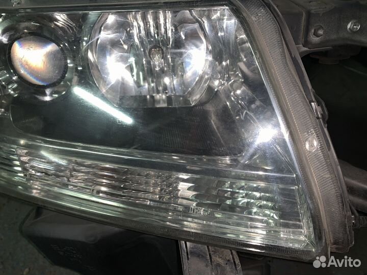 Фара правая suzuki grand vitara