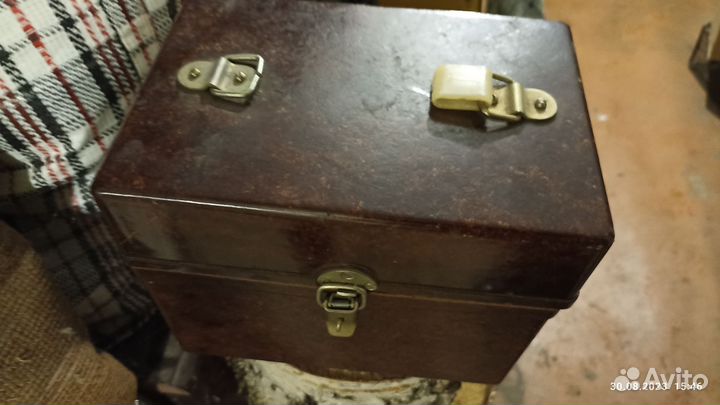 Мегаомметр