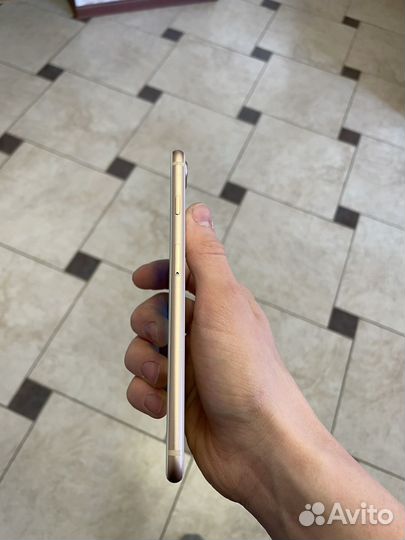 iPhone 8 Plus, 64 ГБ