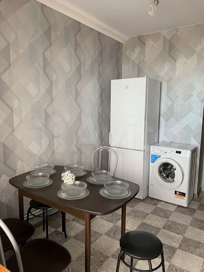 2-к. квартира, 60 м², 9/12 эт.