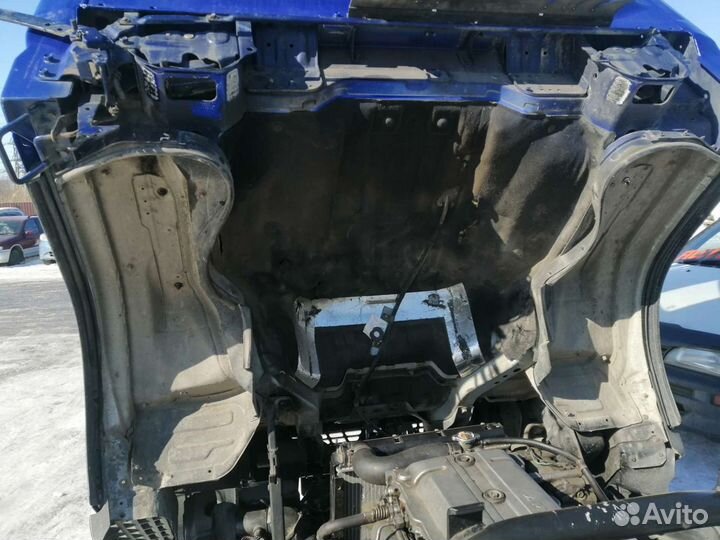 Mitsubishi Fuso Canter, 2004