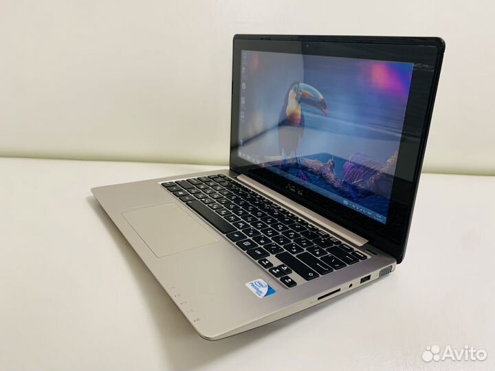 Компактный, сенсорный,громкий ноутбук