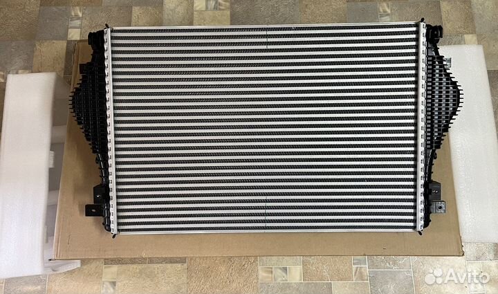 Радиатор охлаждения воздуха Haval H9
