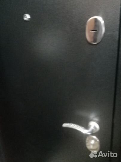 Дверь входная 