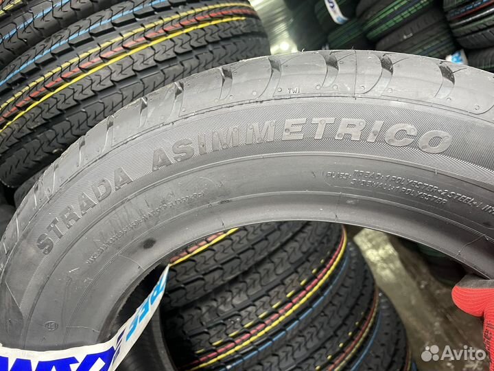 Viatti Strada Asimmetrico V-130 215/55 R16 93V